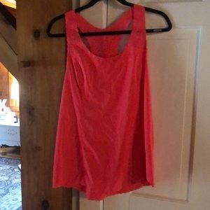 Lulu lemon top. No size on it but it is a 10. Super stretchy! Never worn.